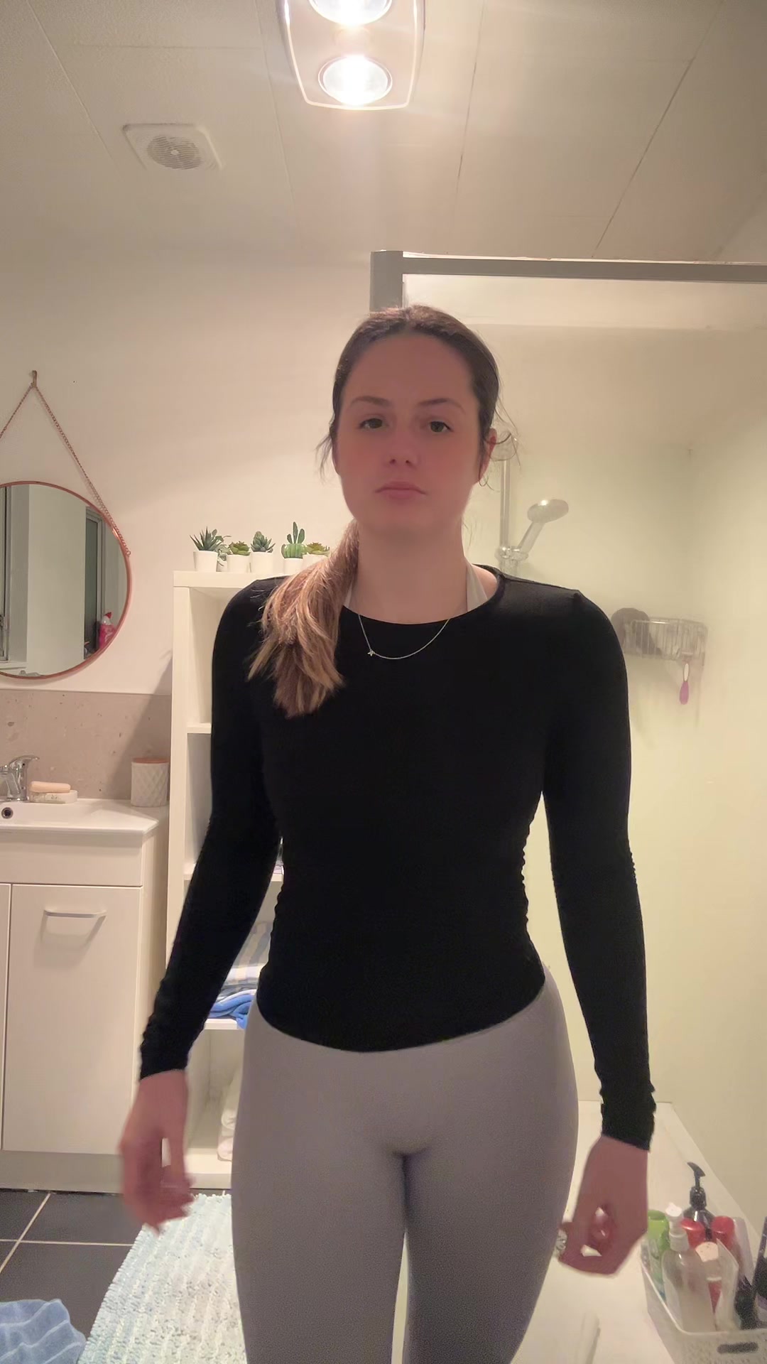 @Ittybadbittie