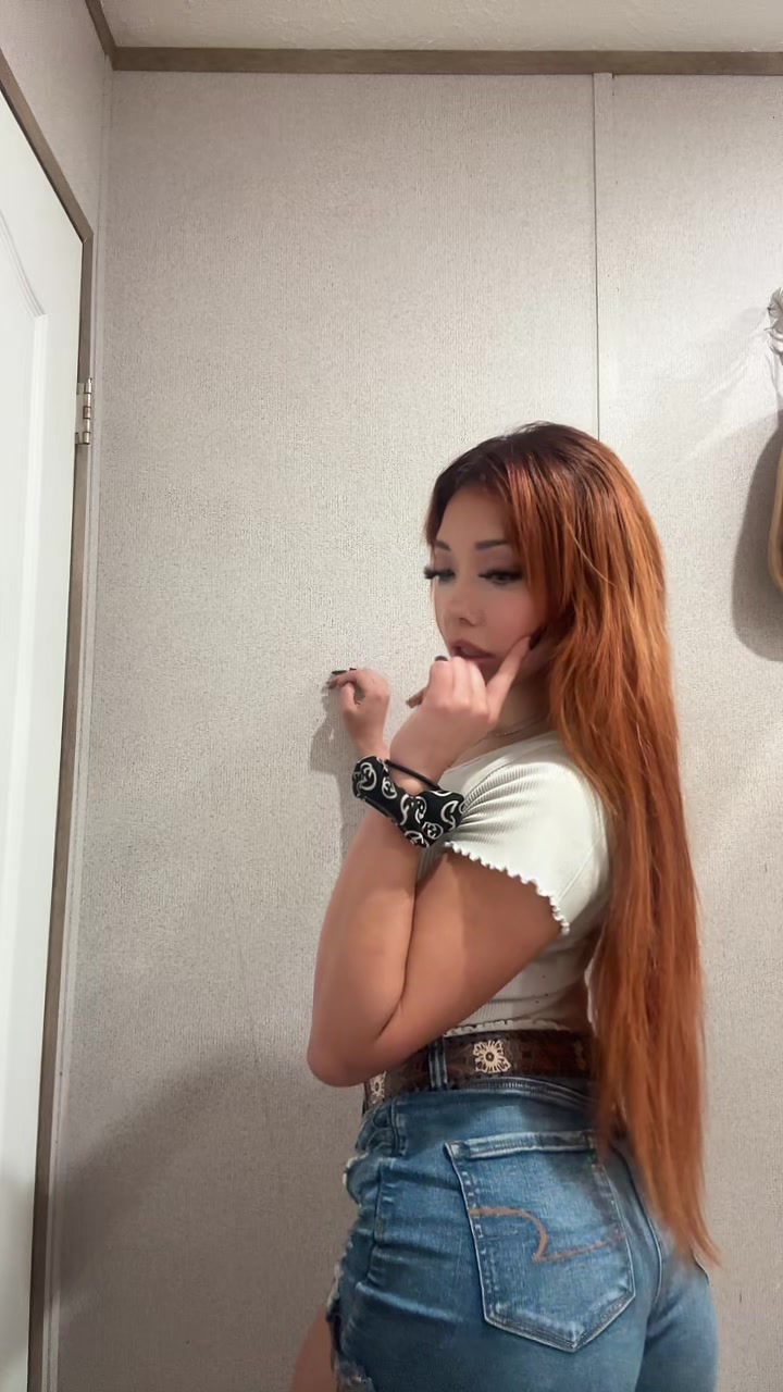 @Sab 👩🏼&zwj;🦰💋