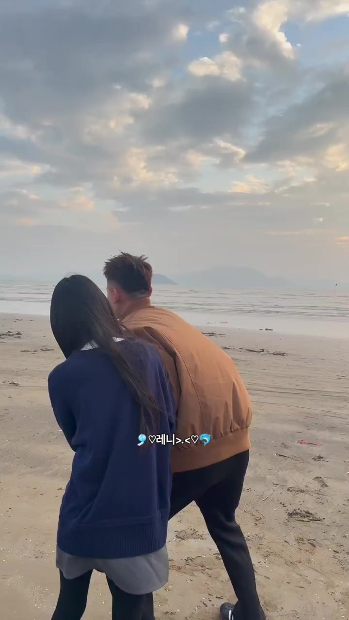 @🎐♡레니>.<♡🐬