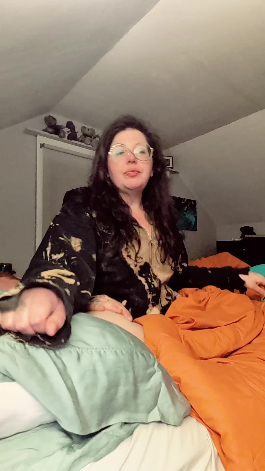 @Chellyissomewhere710