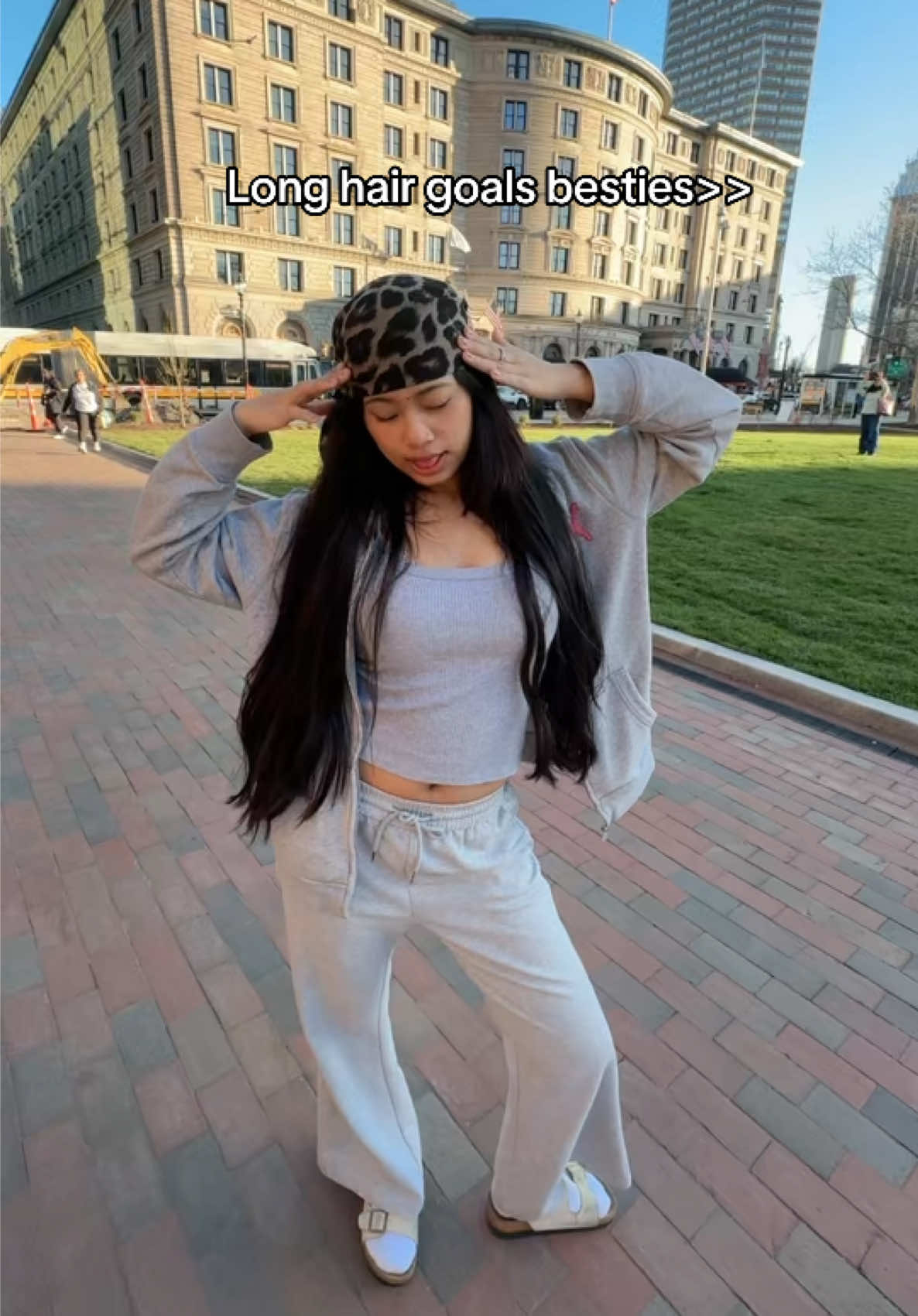 @🧚🏻&zwj;♀️