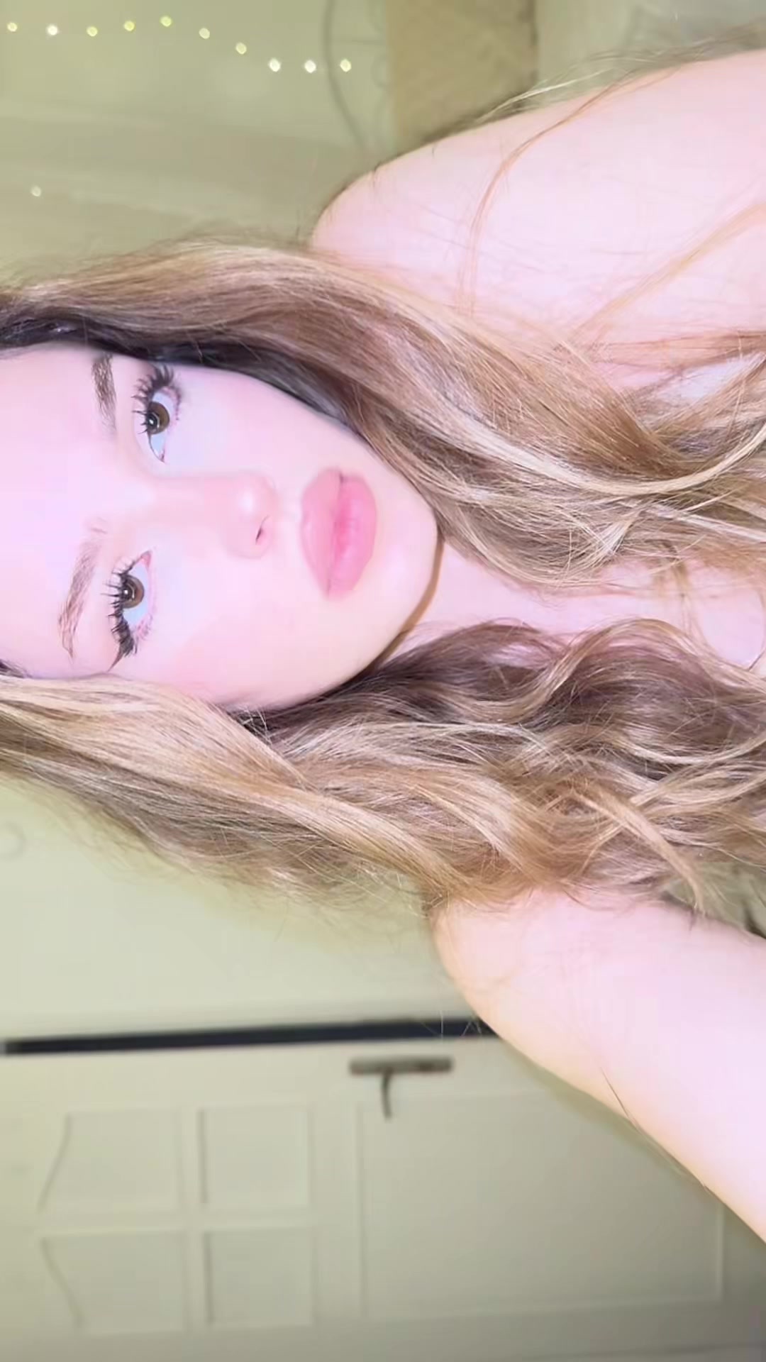@Elaa