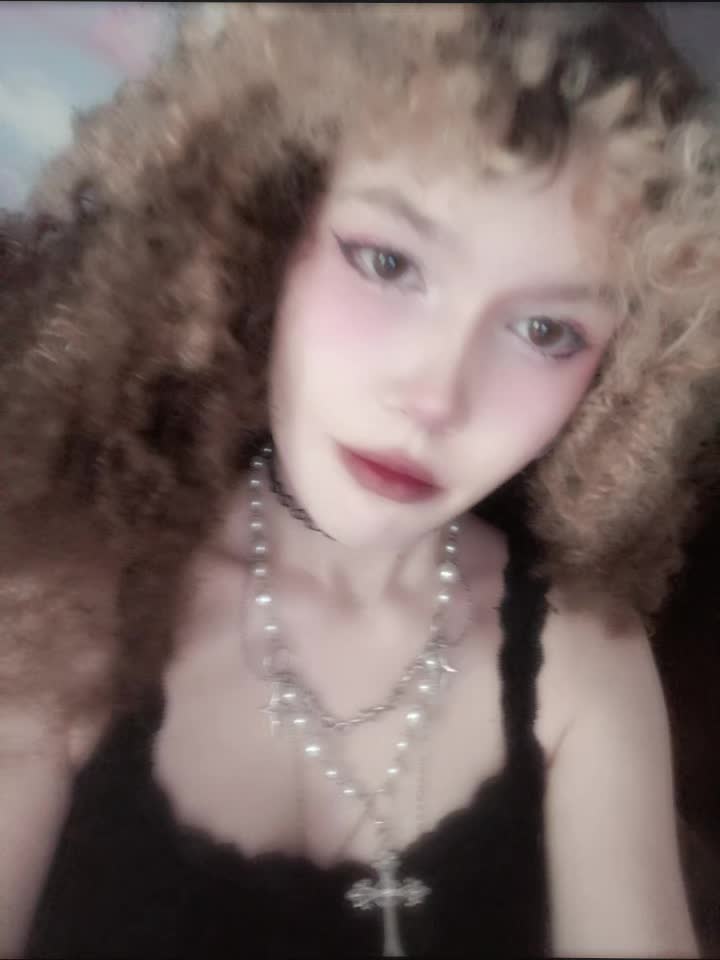 @сонечка💗🌸