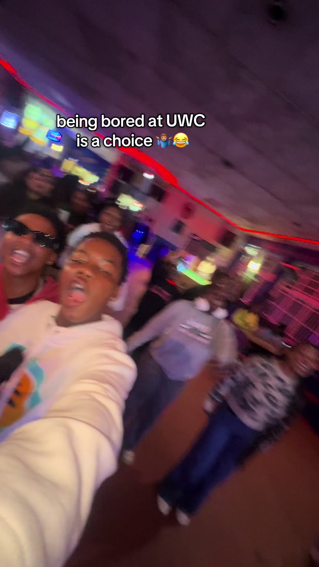 @jaylenn