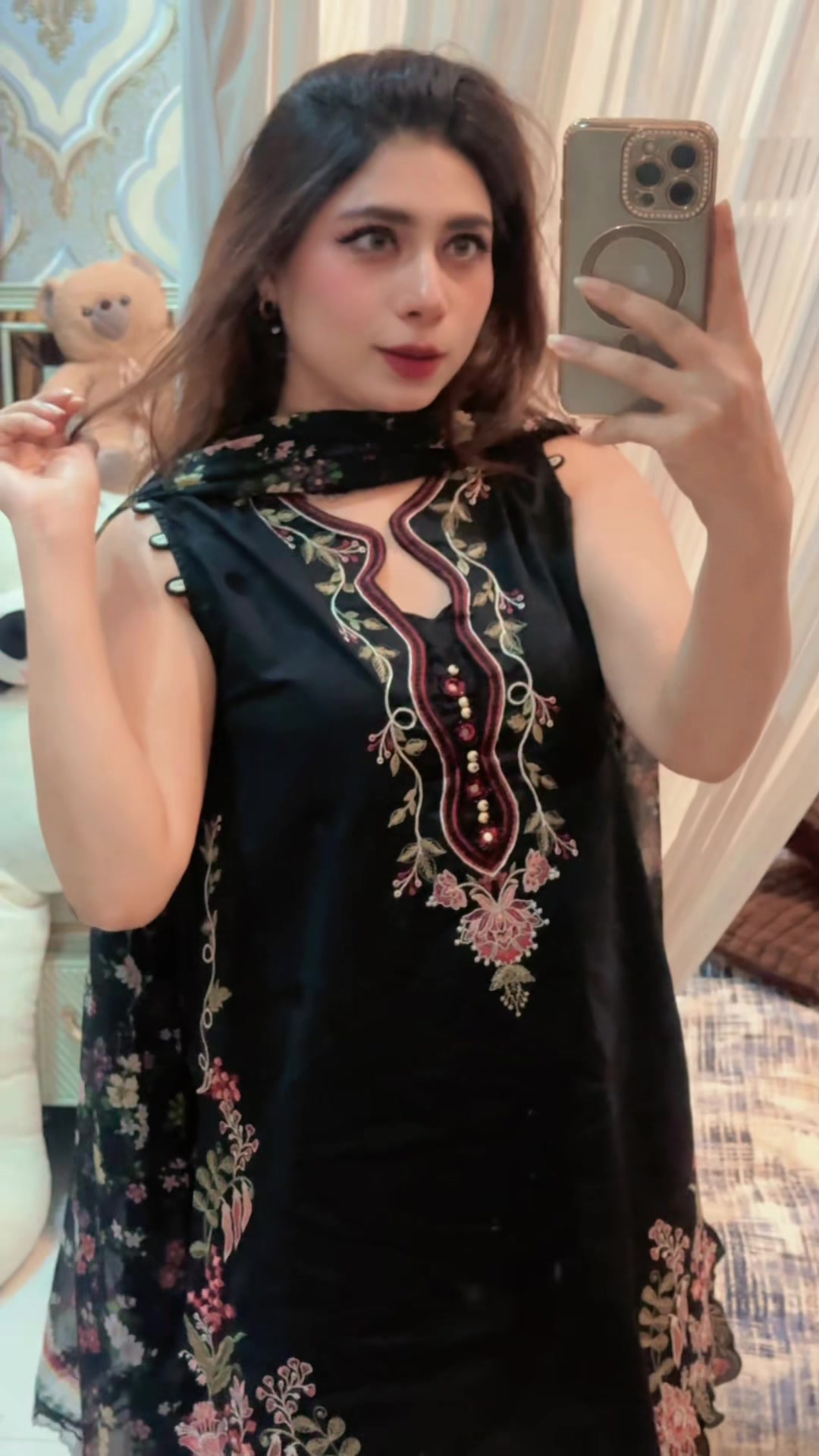 @🧚♀️Urooj pari🧚♀️