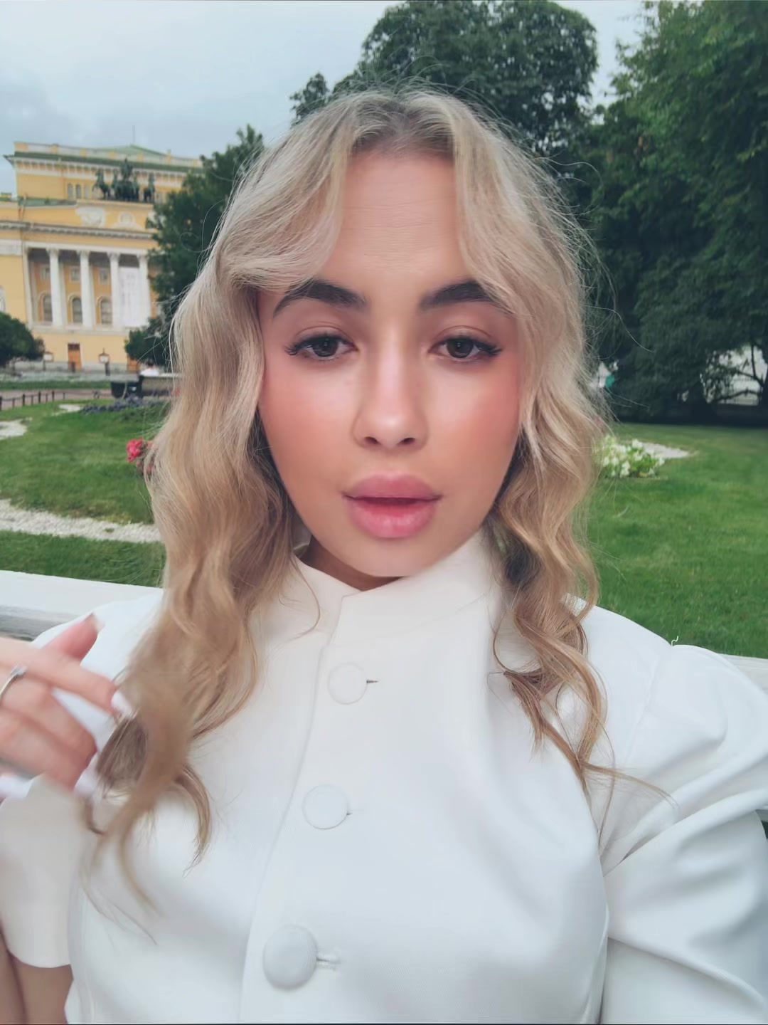 @М🫦