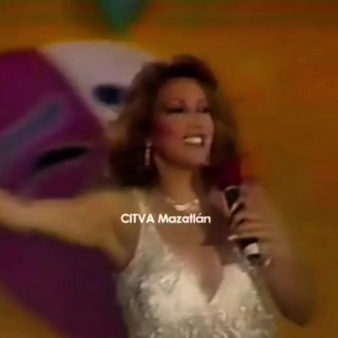@👑 La Patrona Laura León 👑