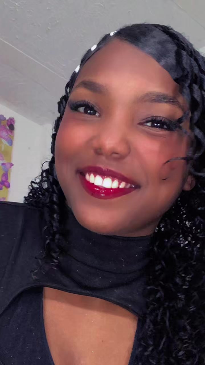 @Camila 💕.