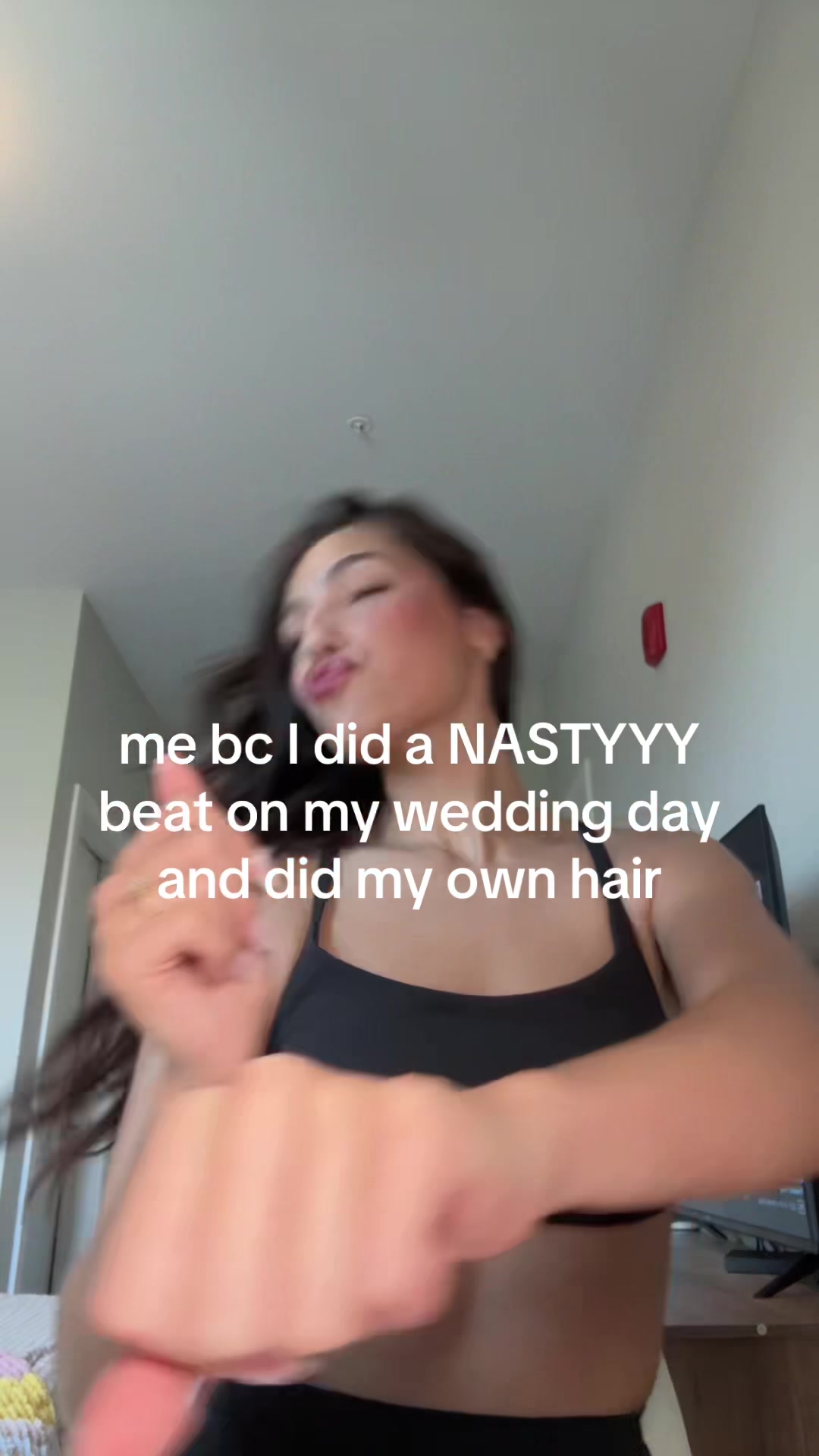 @isabellaakuhn
