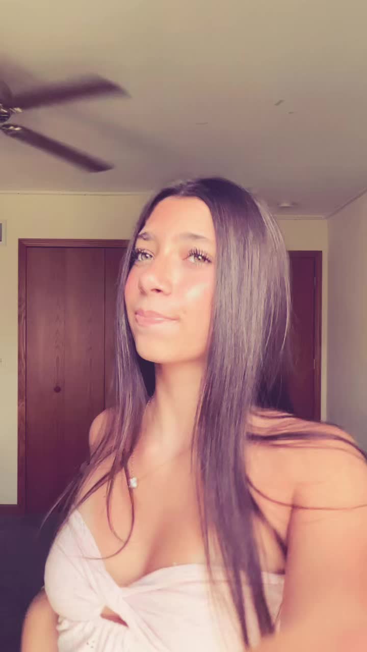 @laneyemerson