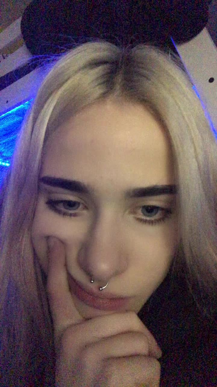 @bruxye