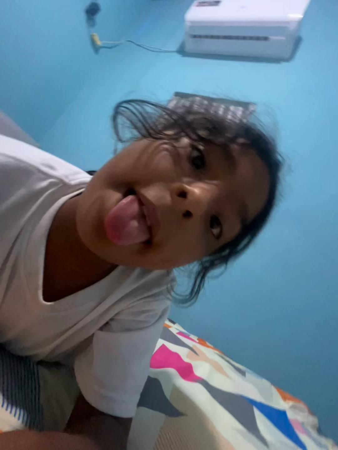 @Valentina