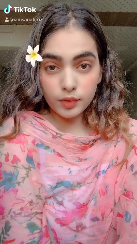 @Iamsana