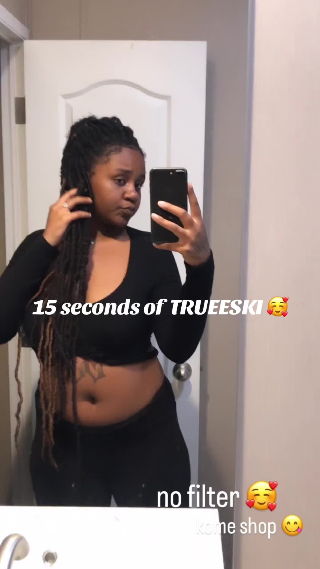 @un dou&eacute; 🧚🏾&zwj;♀️