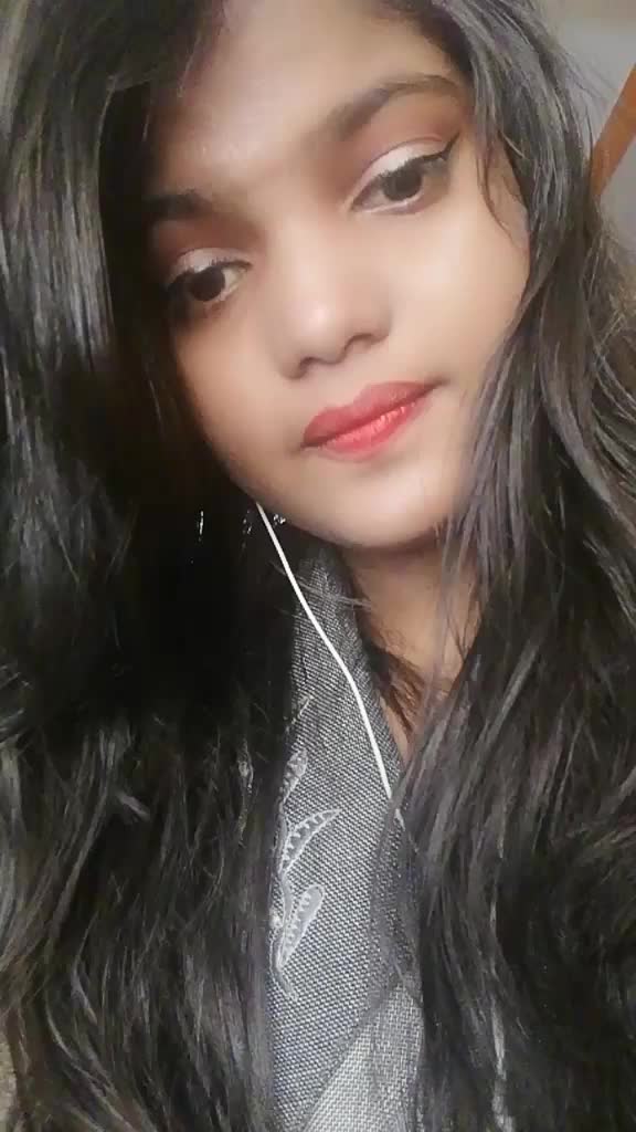 @_deesu_