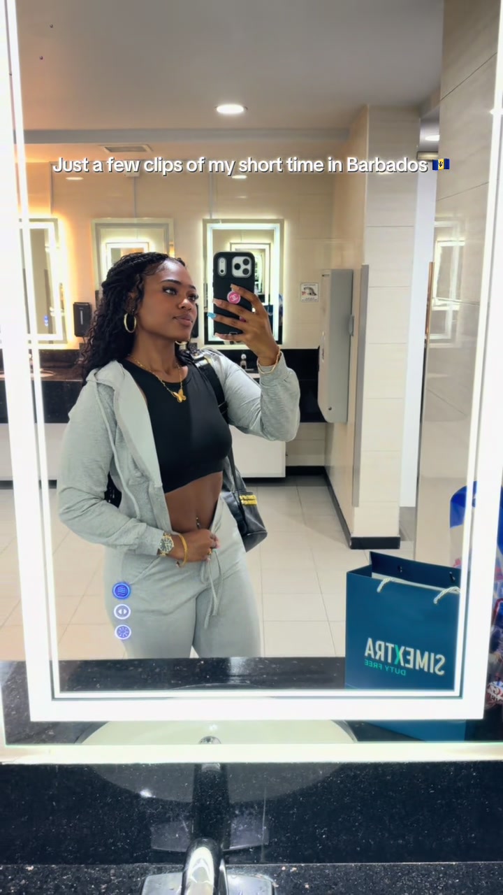 @Ana🦋