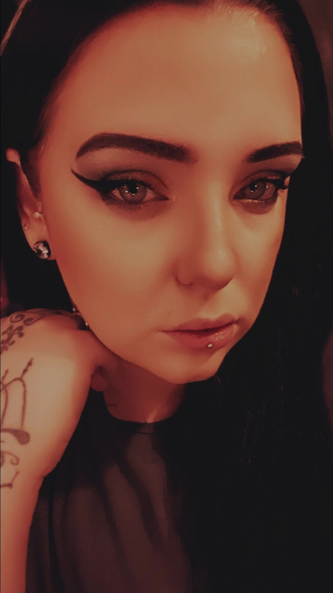 @Nikki