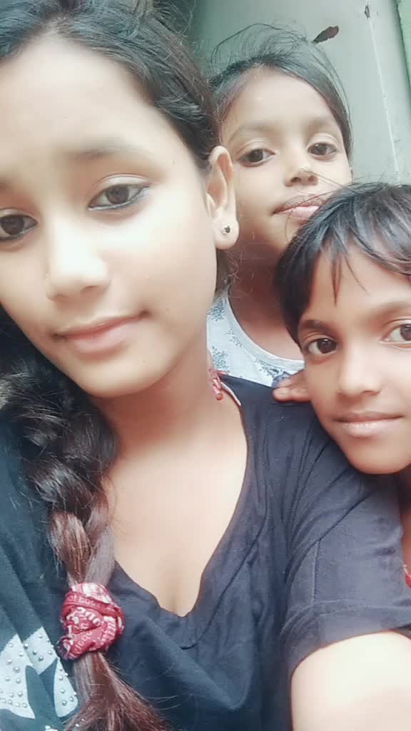 @Somya sarthi😘😘