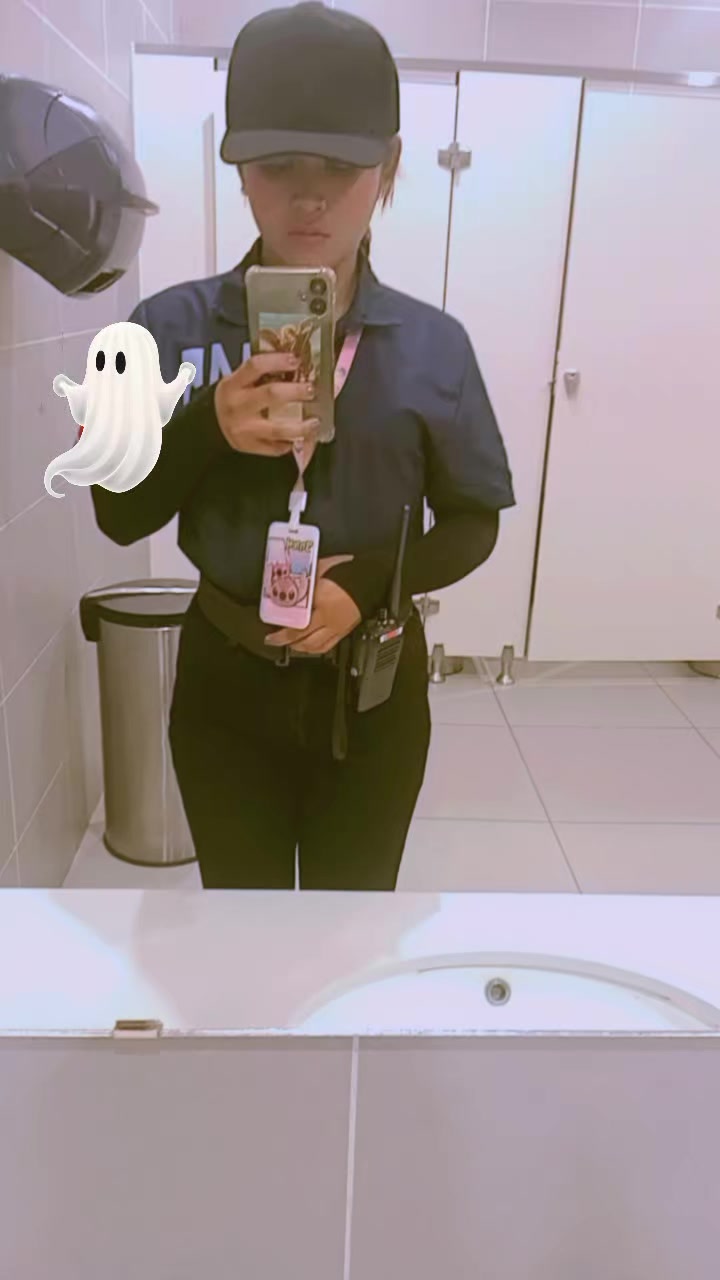 @Mari Quintanilla