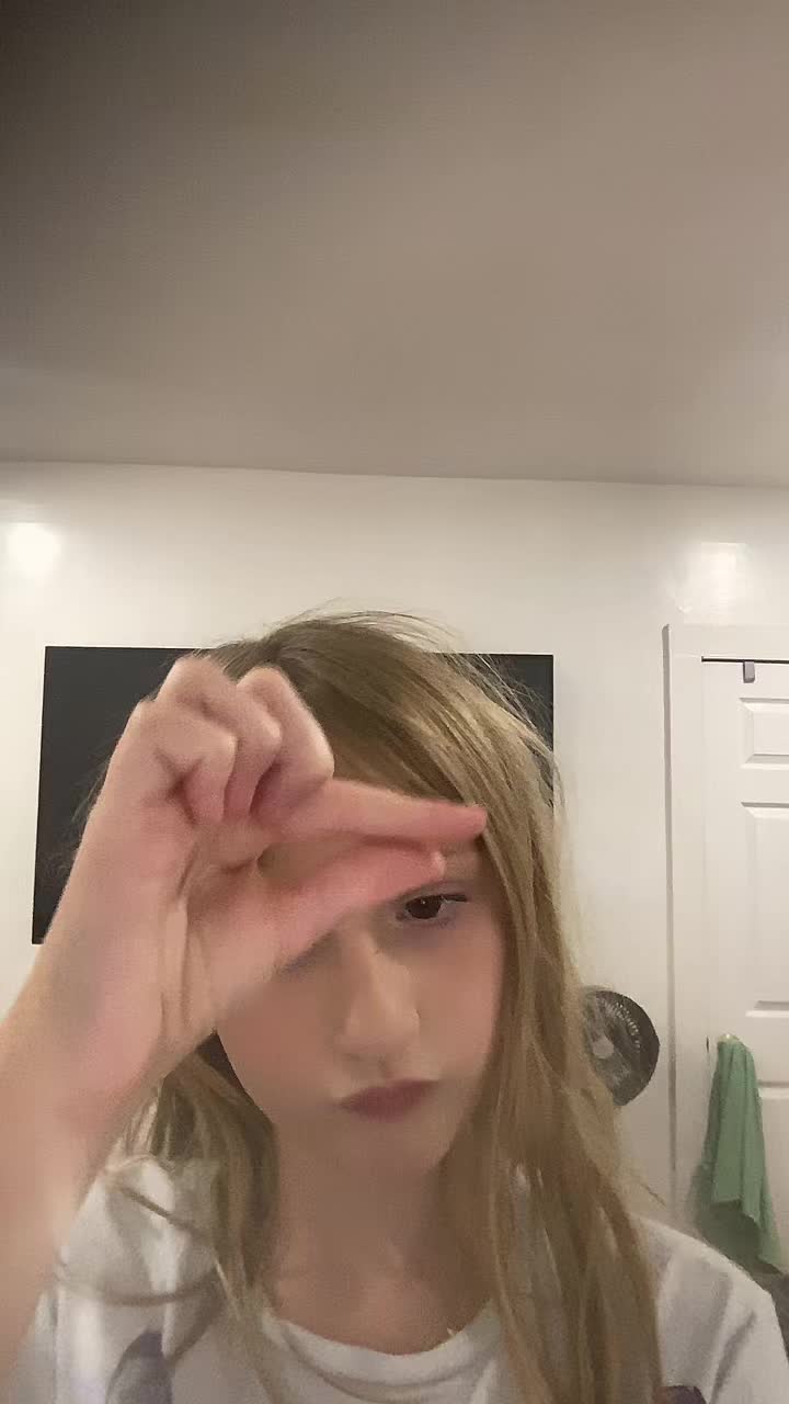 @TeddiAnne