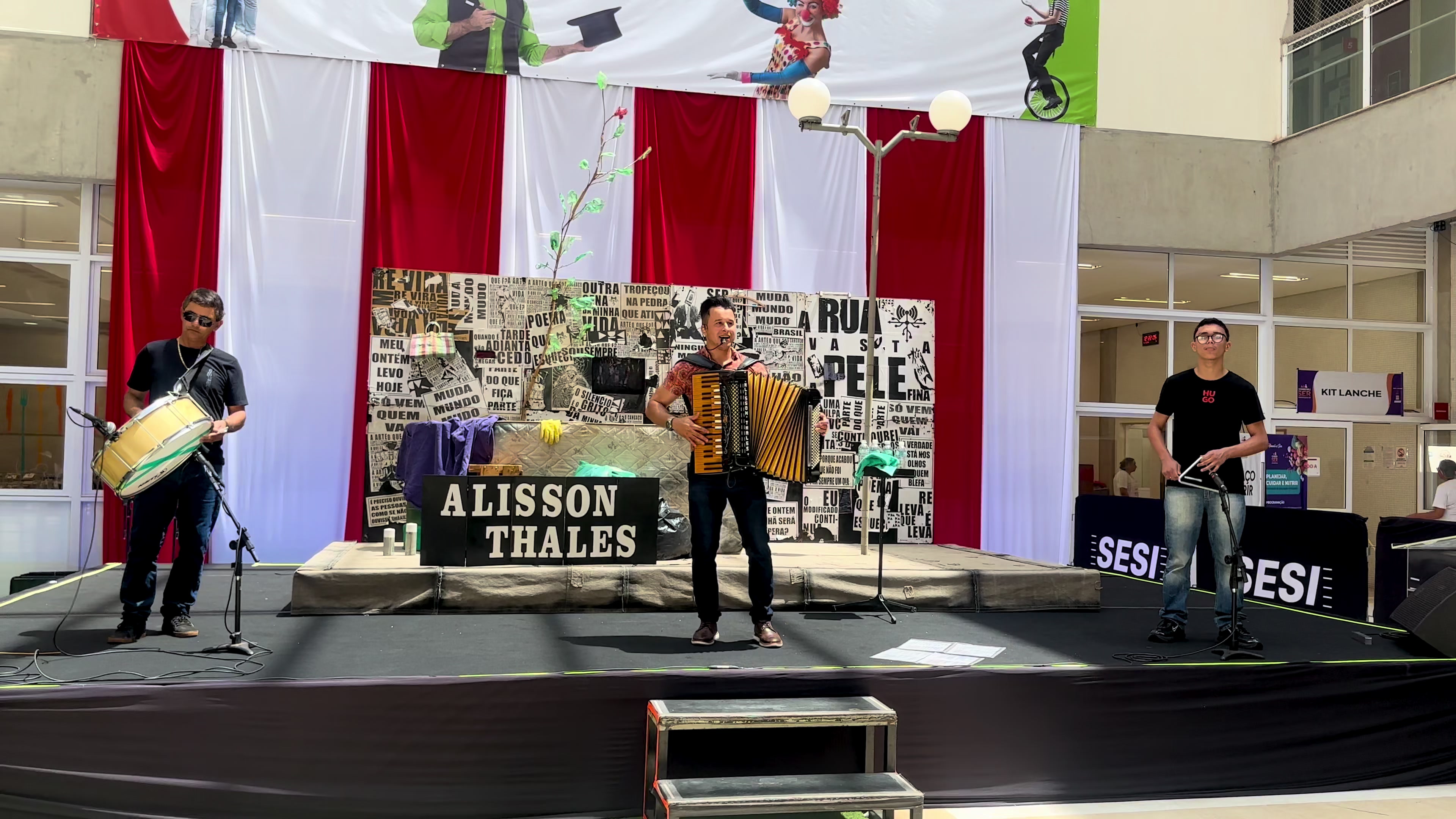 @alissonthales