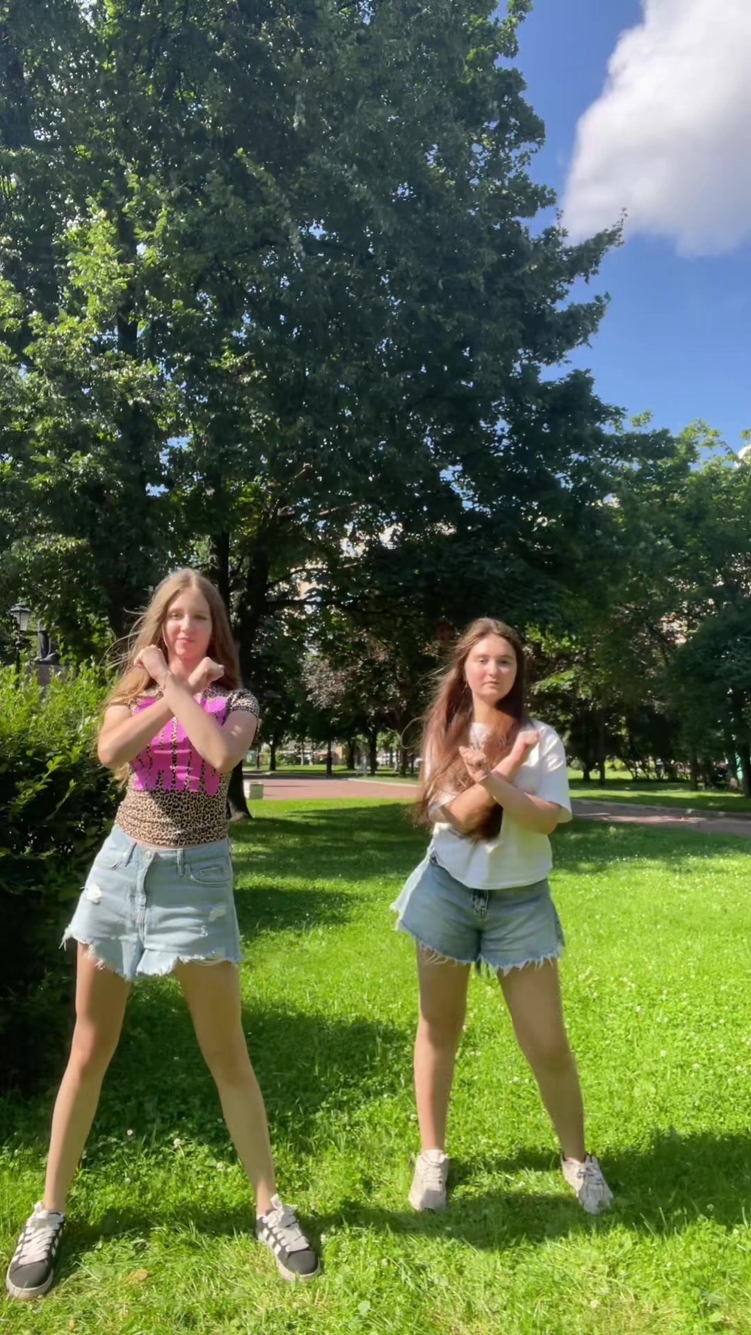 @сонечка я@