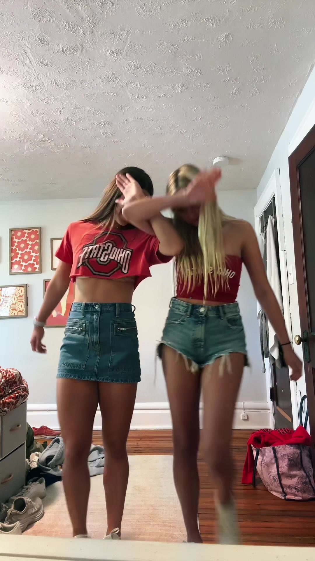 @lindsay.goldschmidt