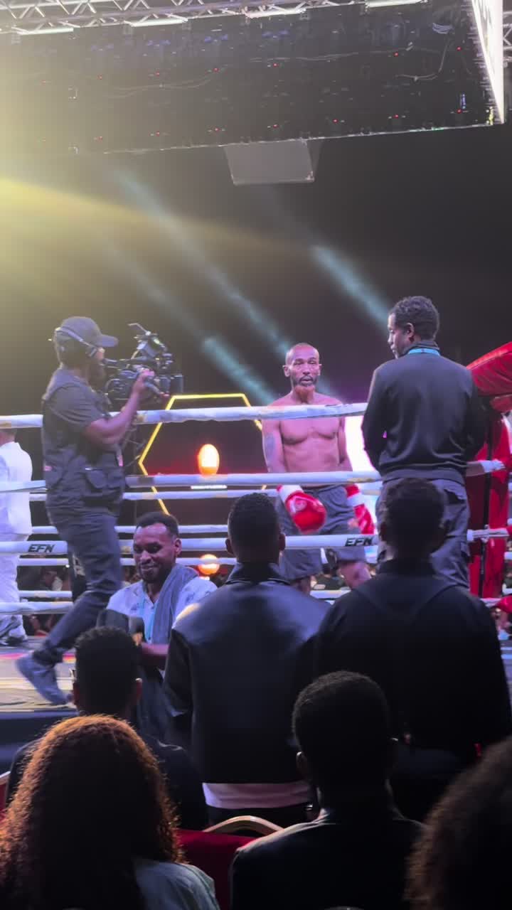@ኢላስ