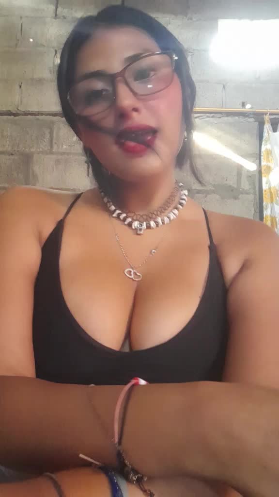 @Adelyne wisin♡