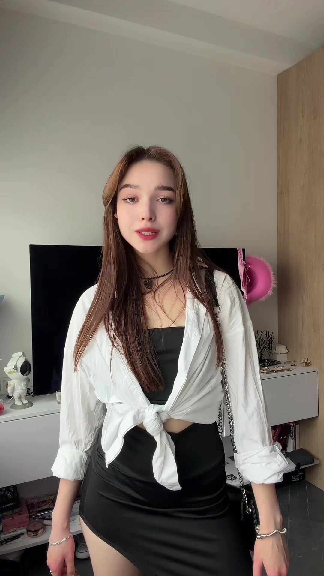 @Yuliana_Peters