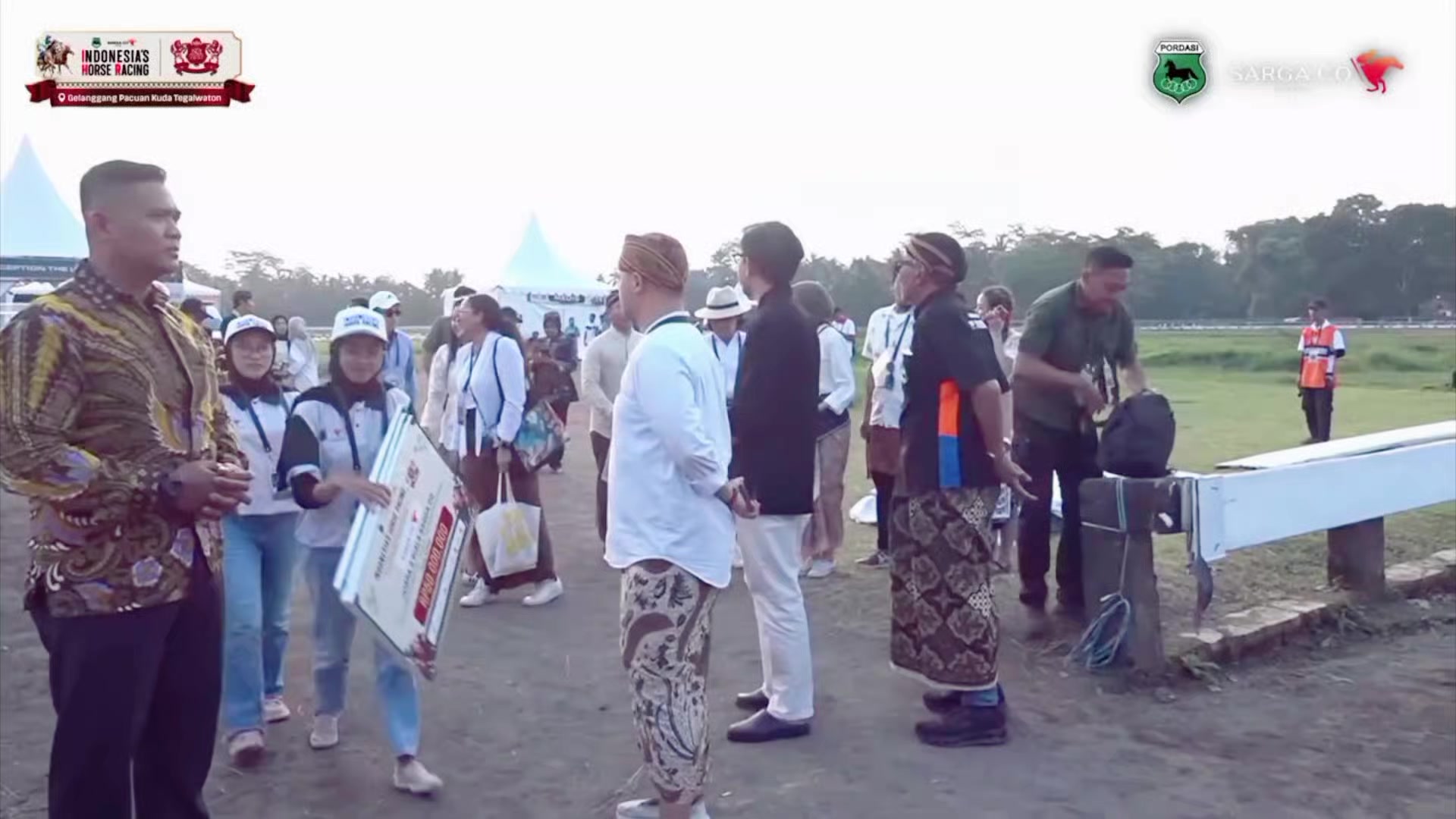 @AYOEK