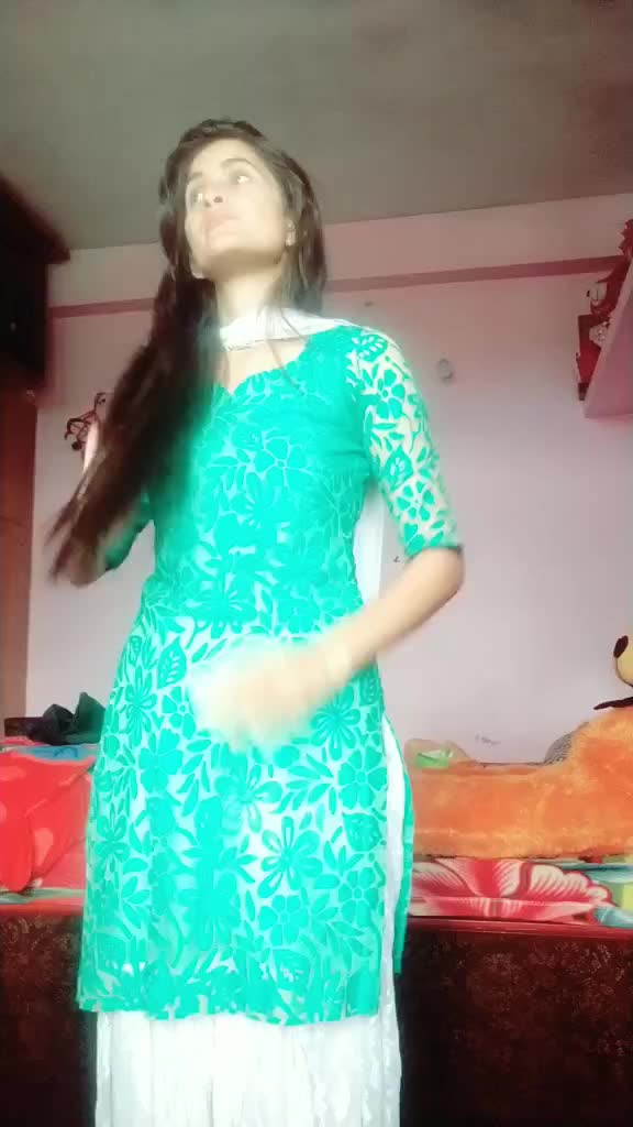 @Divya Thakur(DiVu)