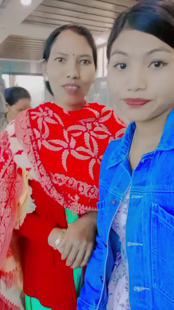 @tharuni __🥀😜girl