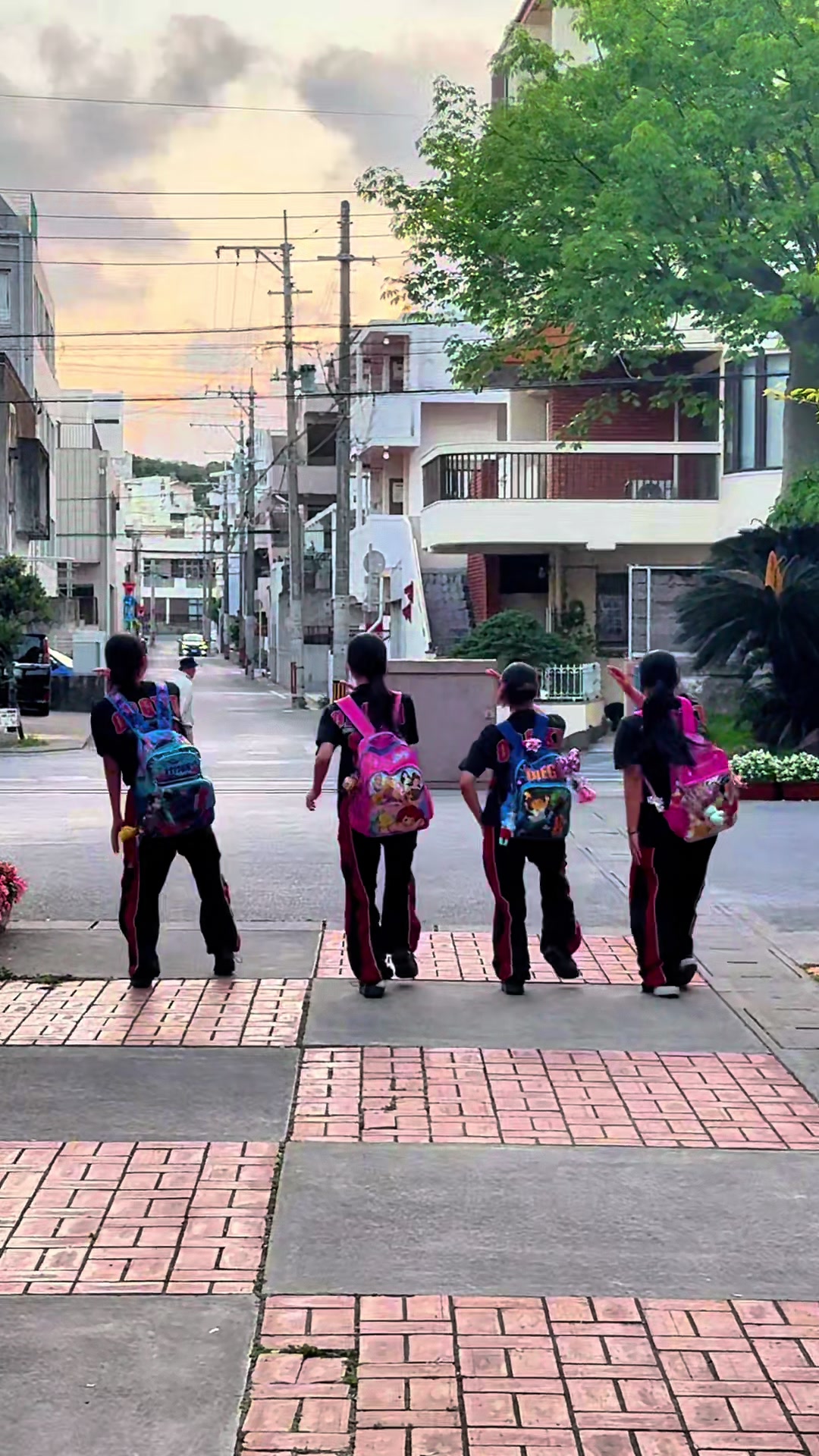 @沖縄の小禄高校ダンス部🌺