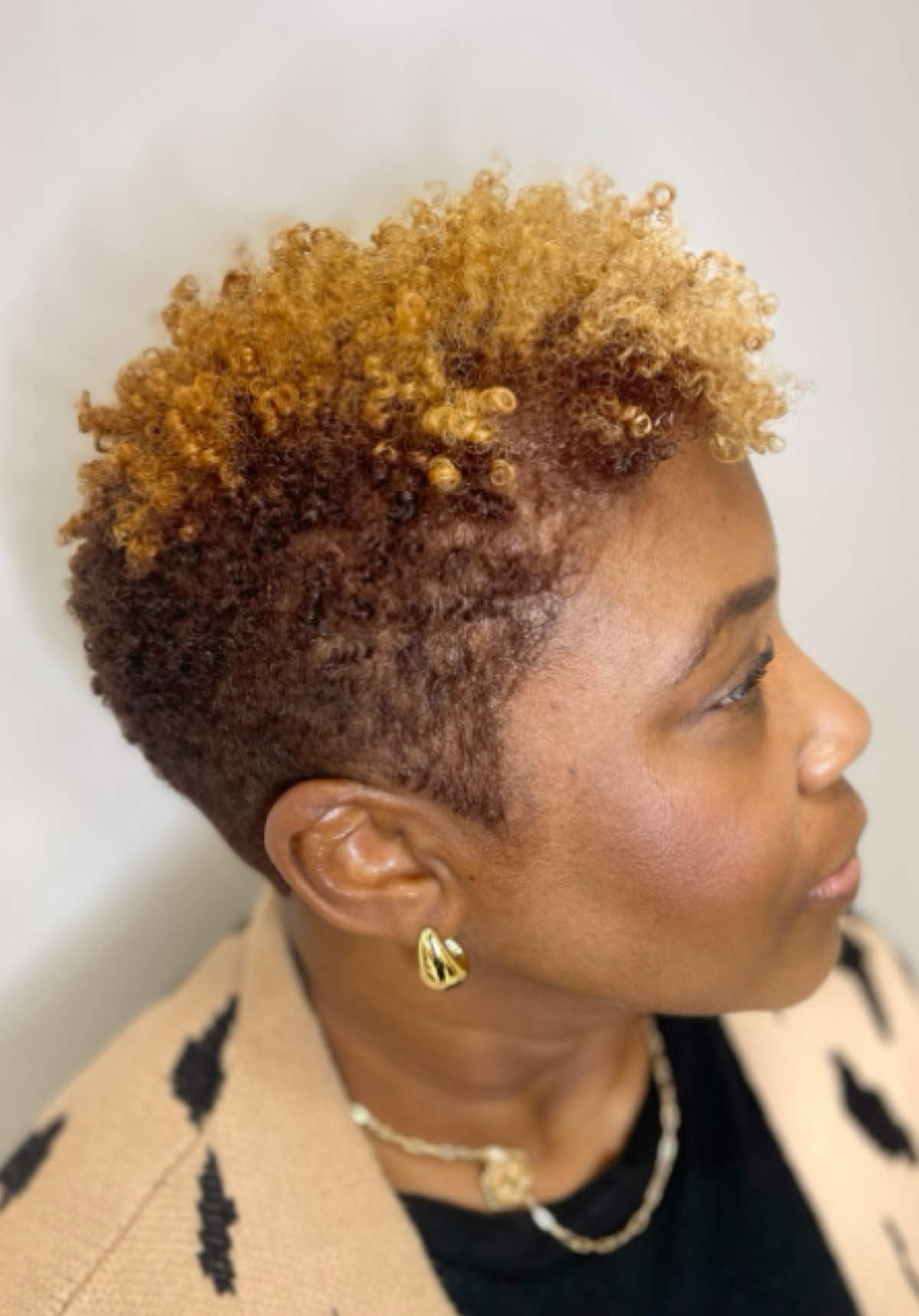 @Tracey D. ➰ Curl Specialist