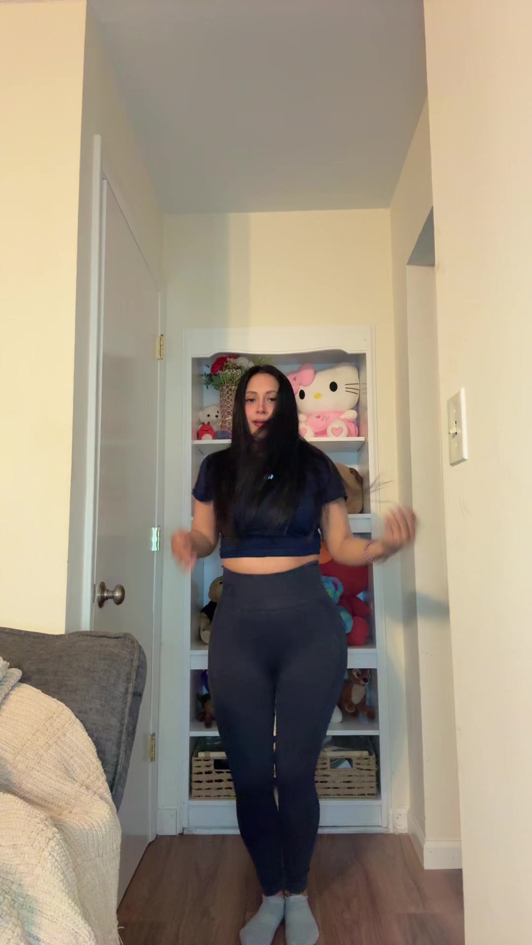 @𝐘𝓊𝕃𝒾[🪷]