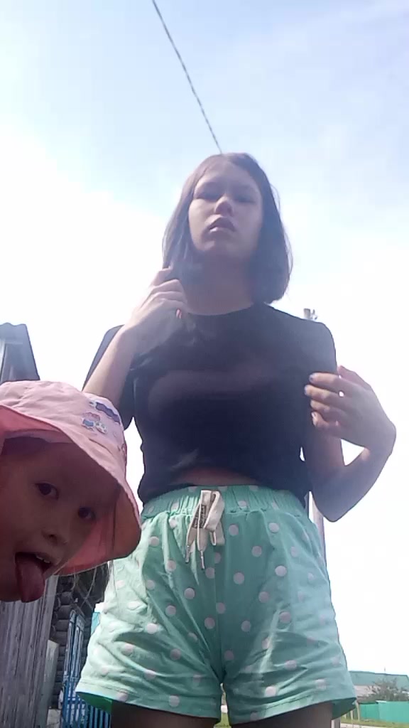 @клубничка