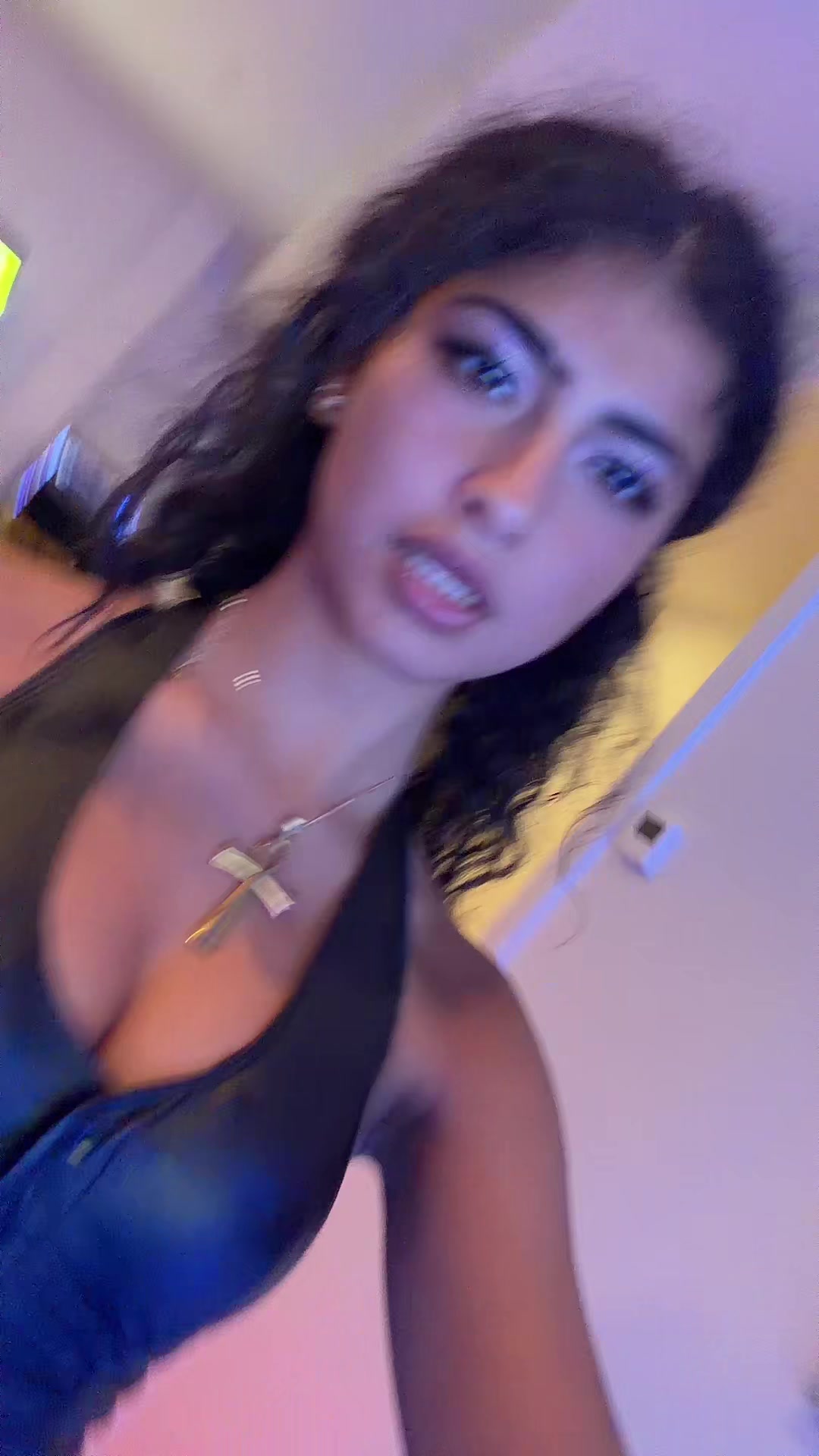 @ScArlet queen