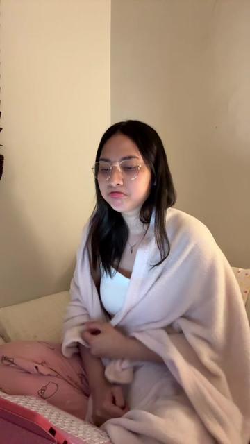 @Debyy