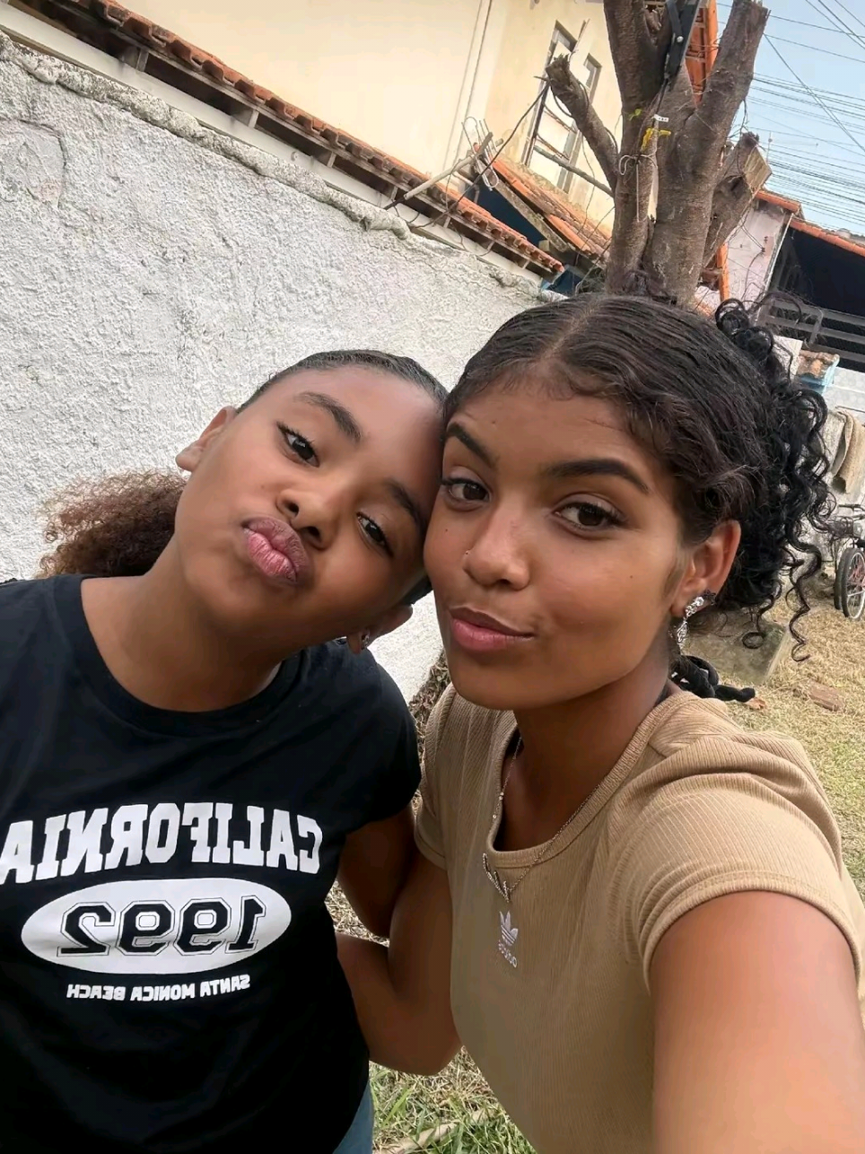 @Ana Julia