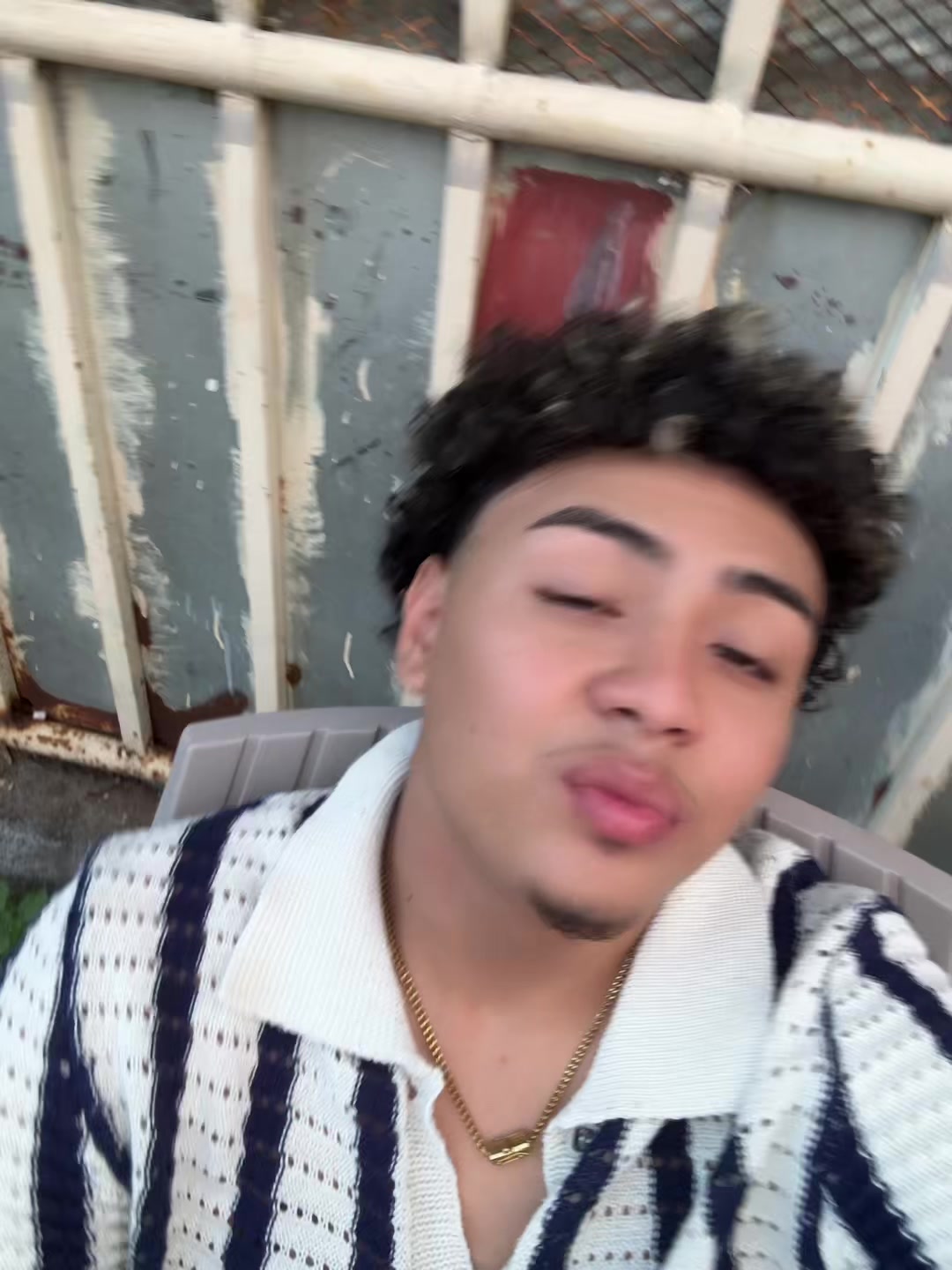 @L U I S โ