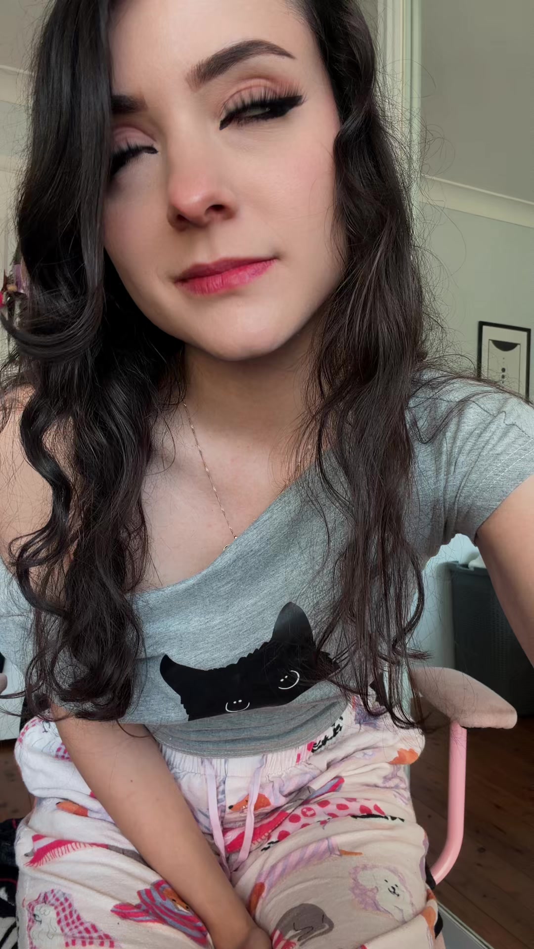 @Minacakes_12