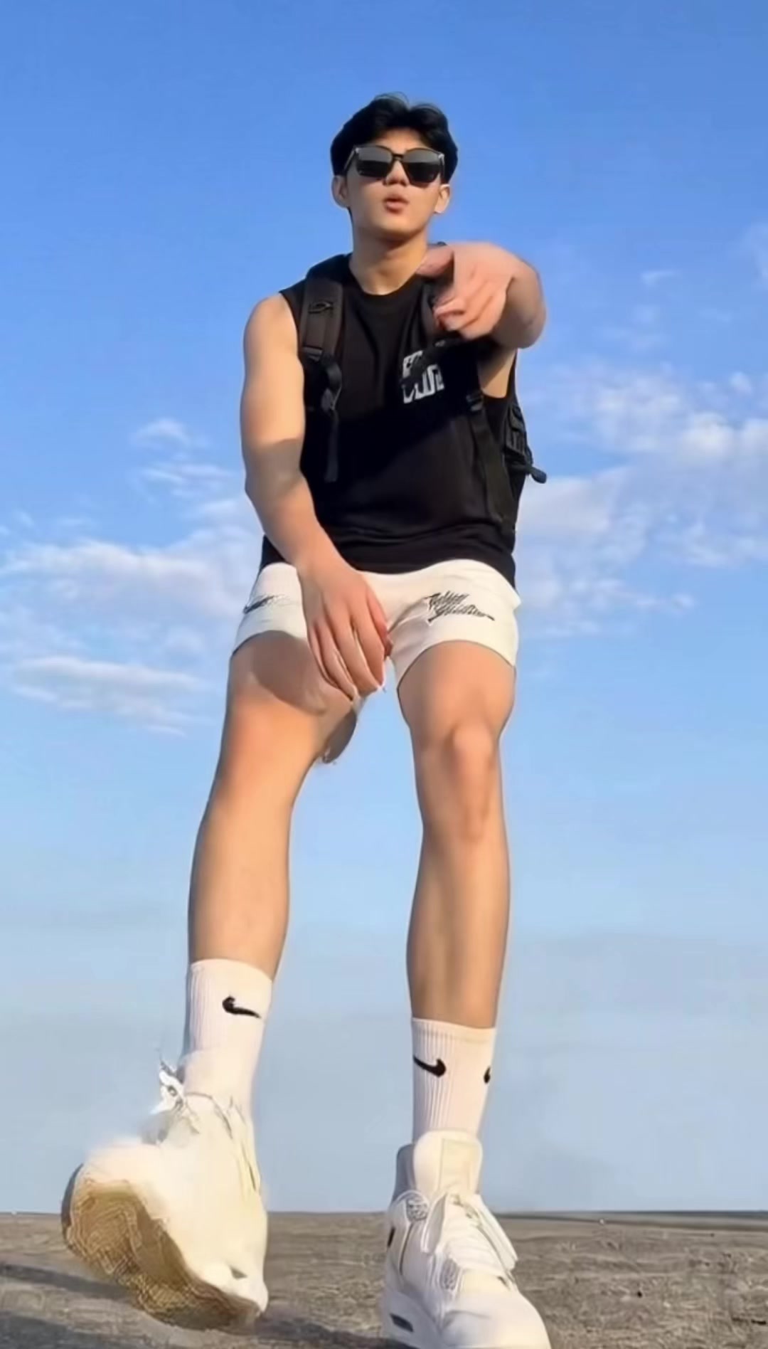@wikky23
