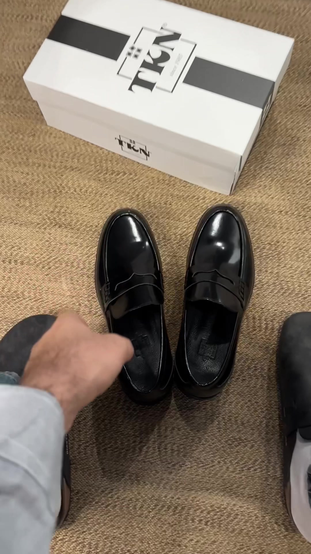 @ellisium.tm