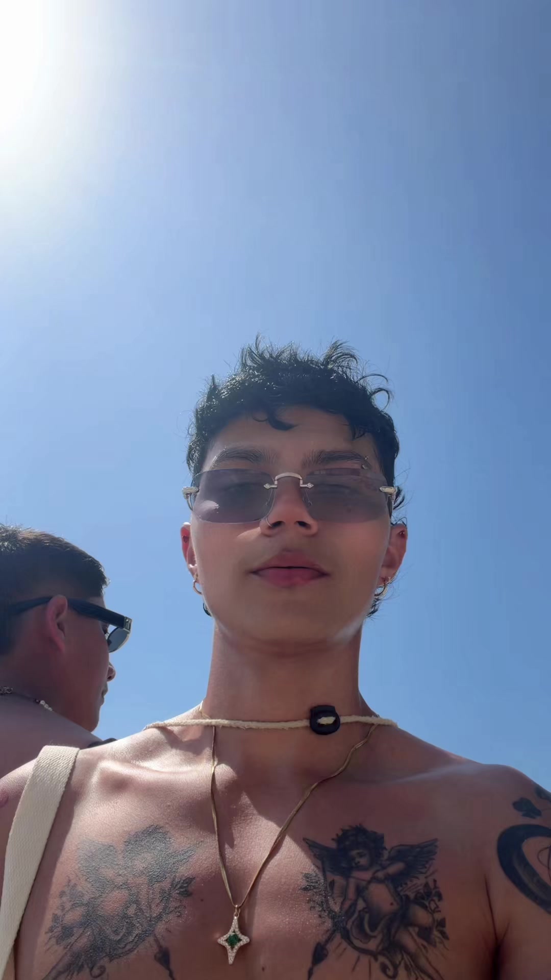 @⛱︎ soןɹɐƆ uɐ⅄