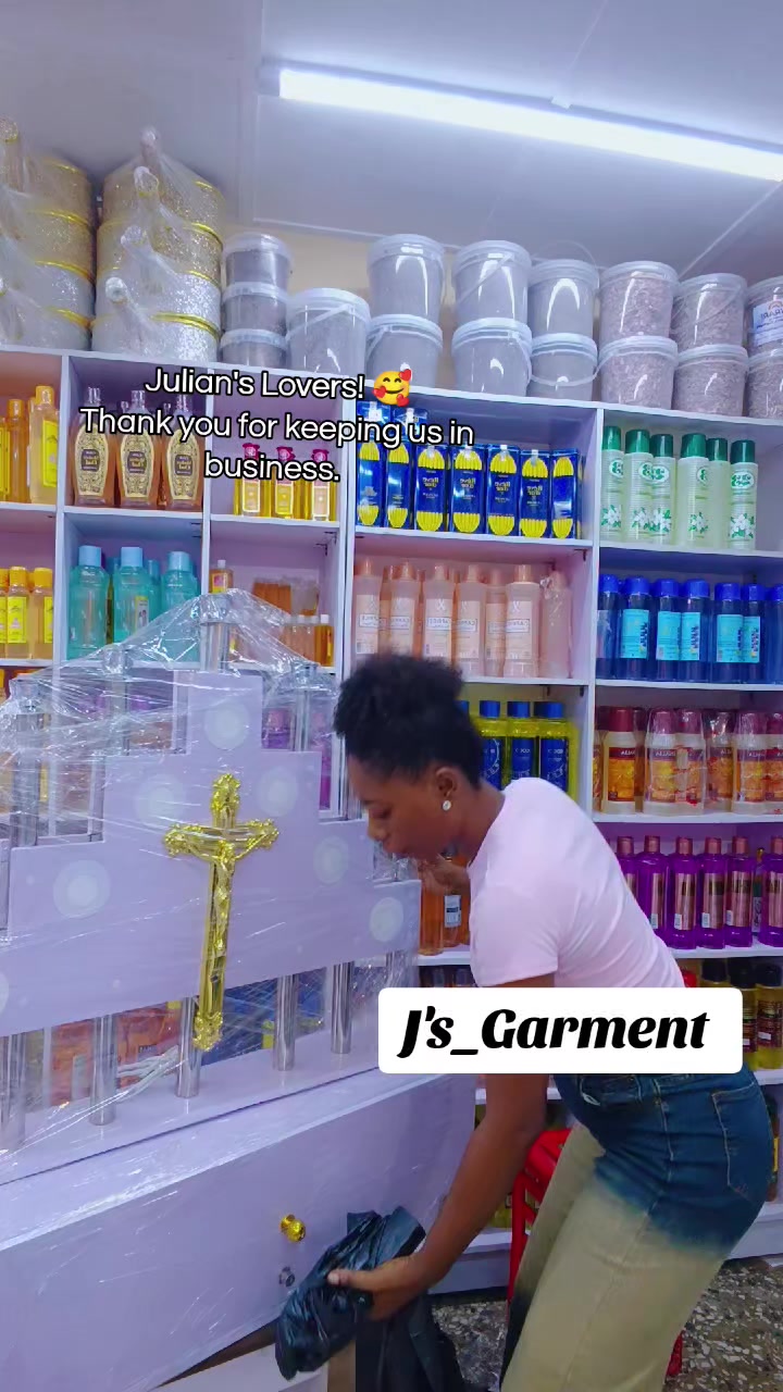 @Julian's_Garment