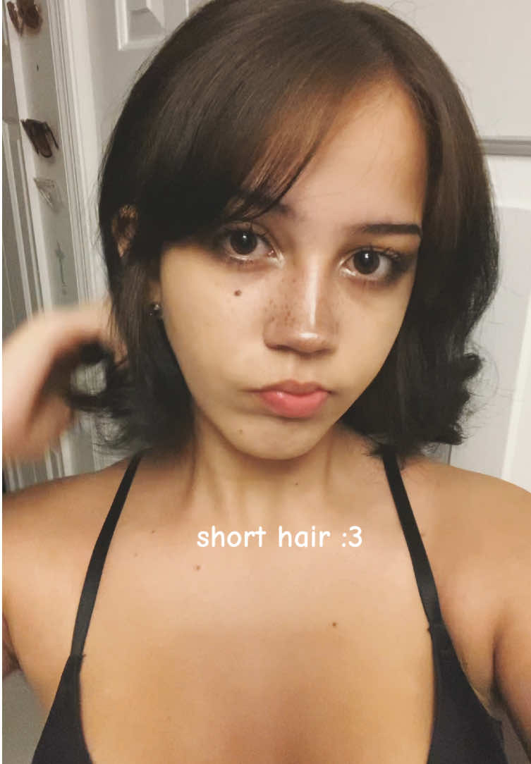 @𝜗𝜚˚⋆˚⋆𐙚｡melanie𝜗𝜚˚⋆˚⋆𐙚｡