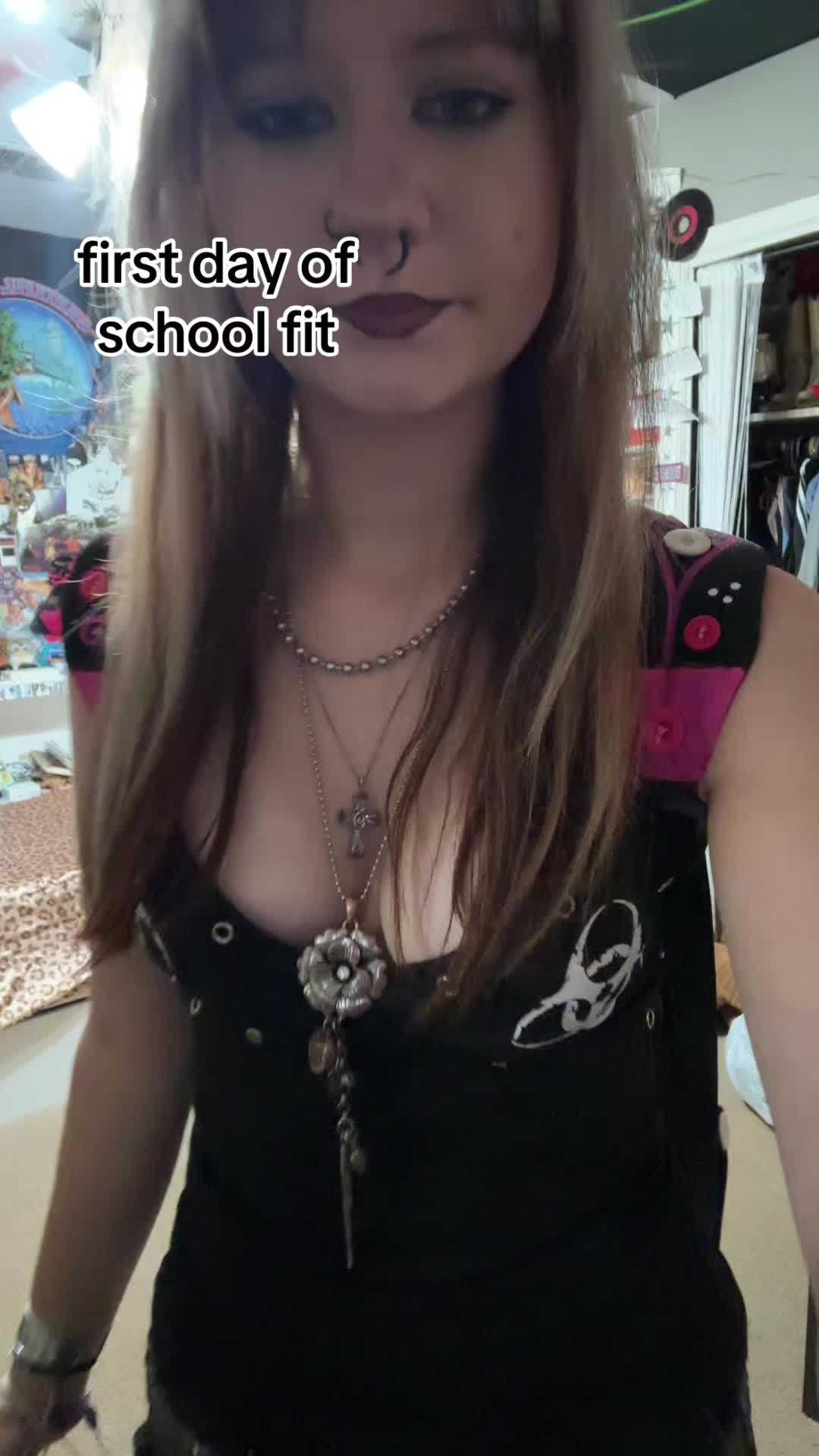 @ཐི𝓗⛦𝔯𝔩☣︎𝔴ཋྀ