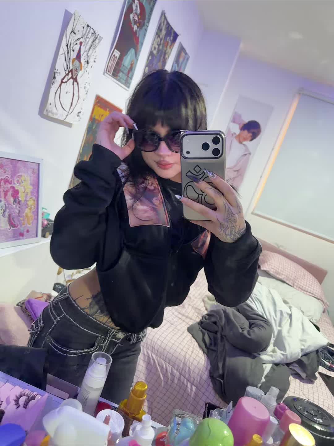 @u4e