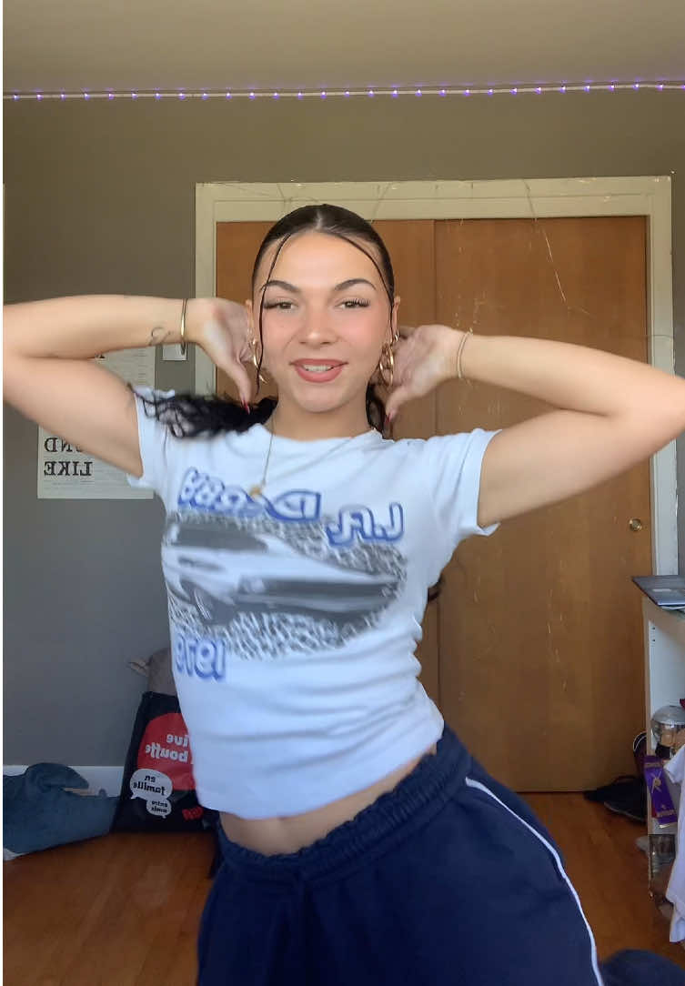 @janyeve_jobin